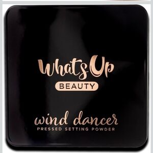 Whats Up Beauty - Wind Dancer Pressed Setting Powder - Shade Light Clean